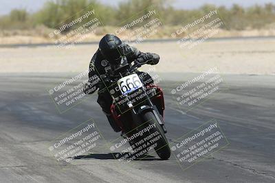media/Apr-26-2025-BRL Bagger Racing League (Sat) [[9e270f465f]]/6-Liquid and Air Cooled Twins Race/
